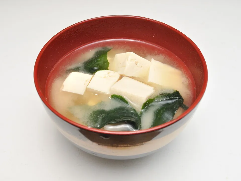 味噌汁の実写写真